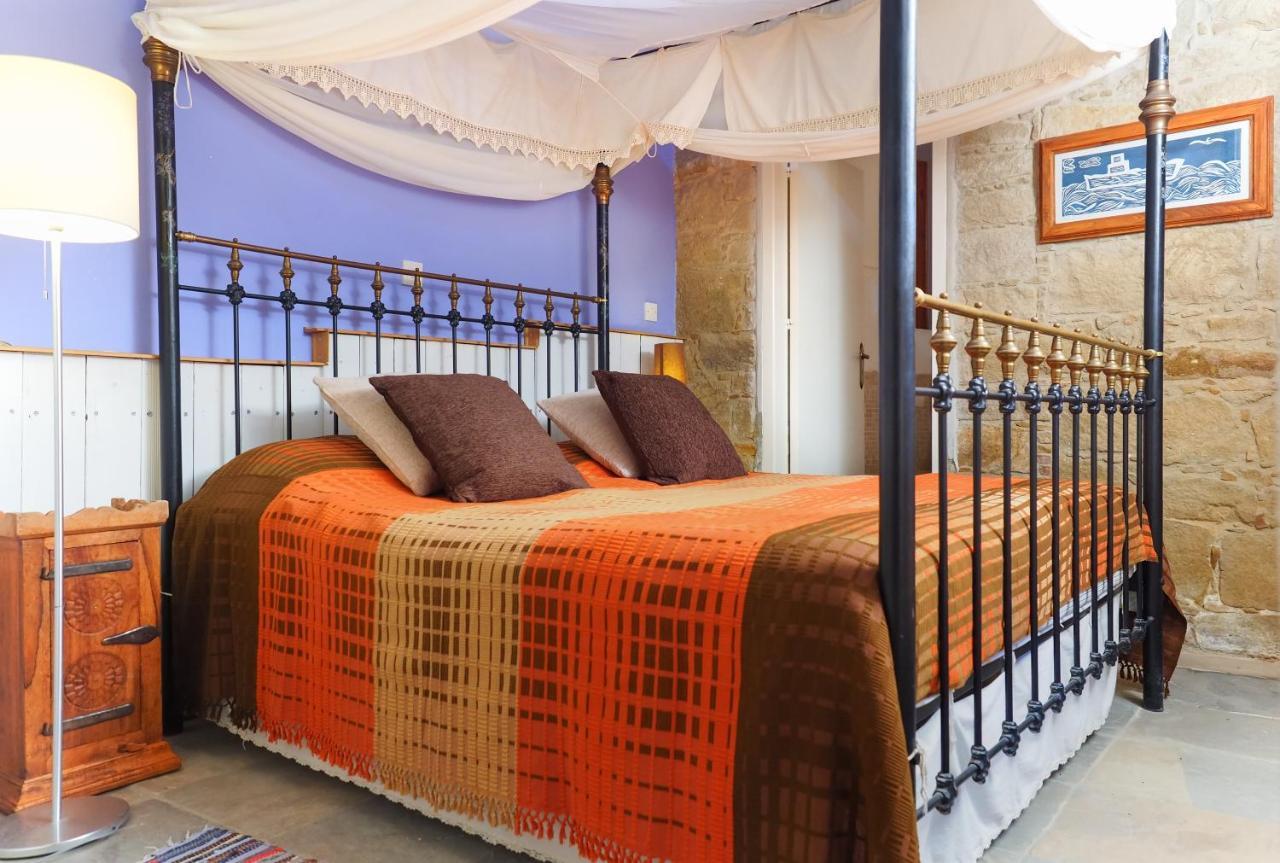 Zoes Traditional Apartments, Bed & Breakfast Larnaca Exterior foto